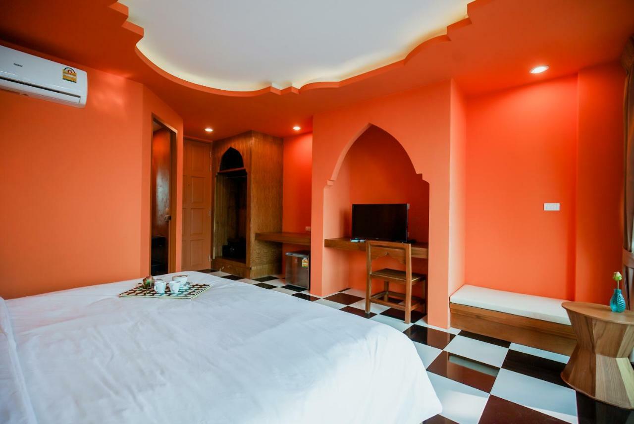 Khaleej Mass Hotel Patong Экстерьер фото