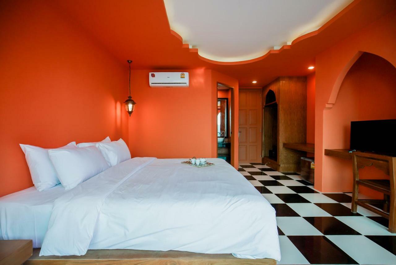 Khaleej Mass Hotel Patong Экстерьер фото